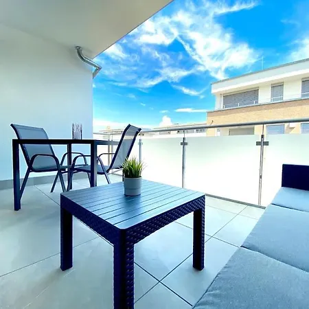 Auszeit Dream: Lakeside Retreat With Balcony And Parking *