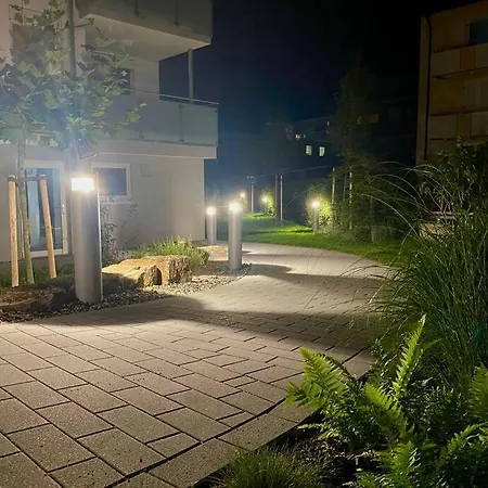 Auszeit Dream: Lakeside Retreat With Balcony And Parking Friedrichshafen